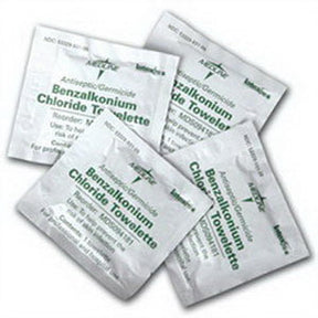 Image of Antiseptic and Cleansing Towelettes 5" x 7"