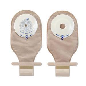Image of Ultramax Drainable Flat Pouch With Aquatack Hydrocolloid Barrier 7/8" Transparent Kwick-Close II Fastener